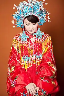Qing dynasty-style Chinese wedding dress.